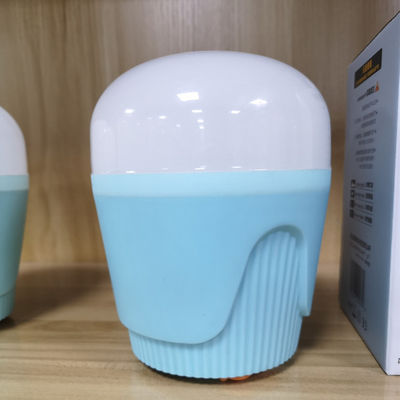 캠프 및 실내 사용을 위한 50w ~ 200w 태양열 충전식 전구